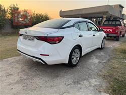 نيسان سنترا